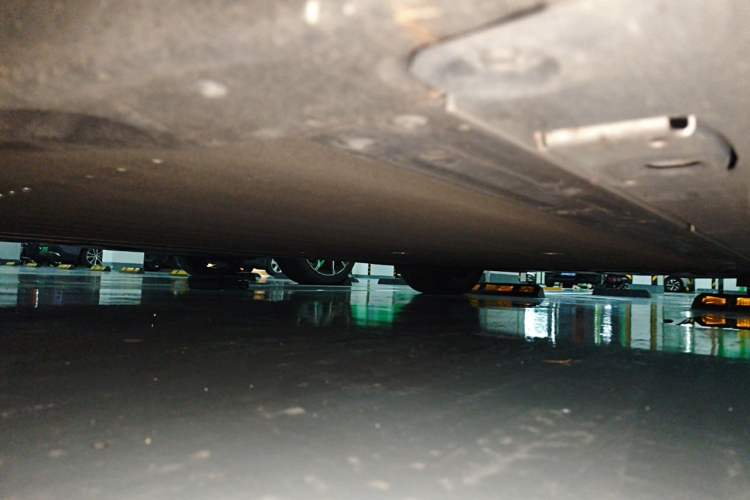 Used Li Auto i6 2025 Model Four-Wheel-Drive Standard Type Chassis Front Left