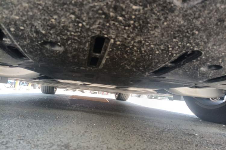 Used Li Auto i6 2025 Model Two-Wheel-Drive Standard Type Chassis Rear