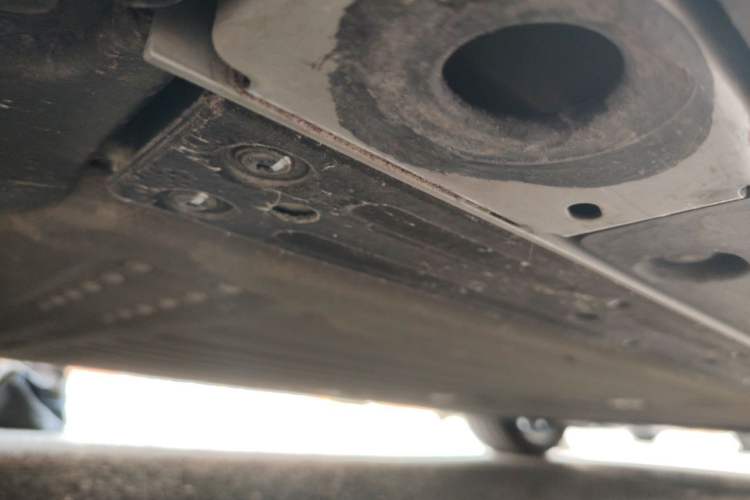 Used Li Auto i6 2025 Model Four-Wheel-Drive Standard Type Chassis Rear Right