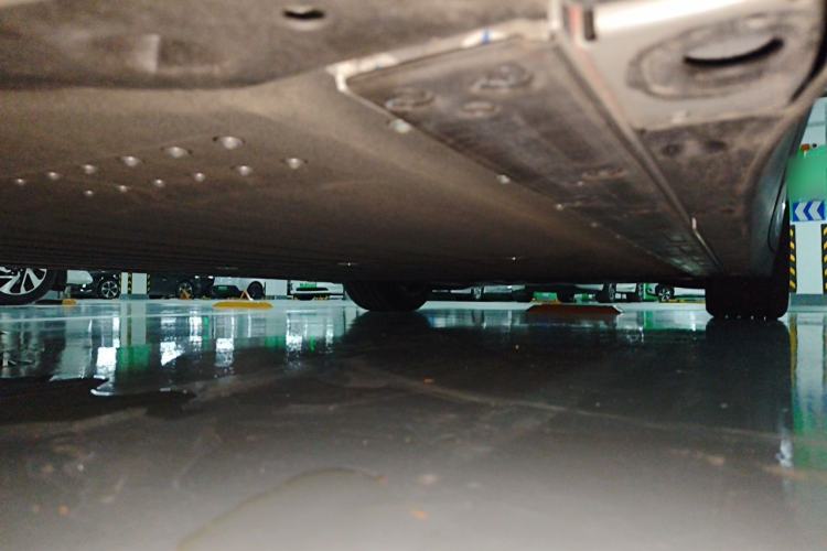 Used Li Auto i6 2025 Model Four-Wheel-Drive Standard Type Chassis Rear Right