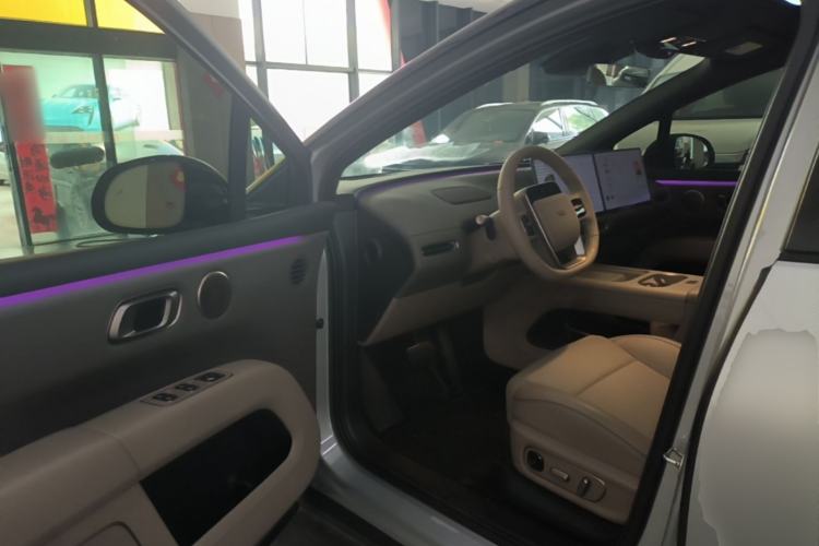Used Li Auto i6 2025 Model Two-Wheel-Drive Standard Type Driver Seat