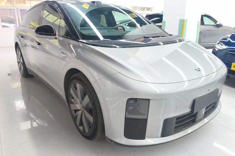 Used Li Auto i6 2025 Model Four-Wheel-Drive Standard Type Exterior 1