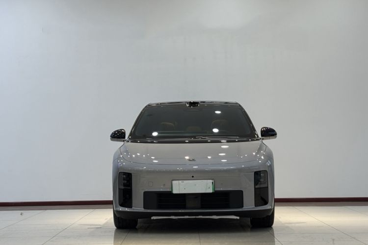 Used Li Auto i6 2025 Model Four-Wheel-Drive Standard Type Exterior 2