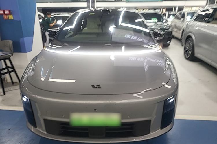 Used Li Auto i6 2025 Model Two-Wheel-Drive Standard Type Front