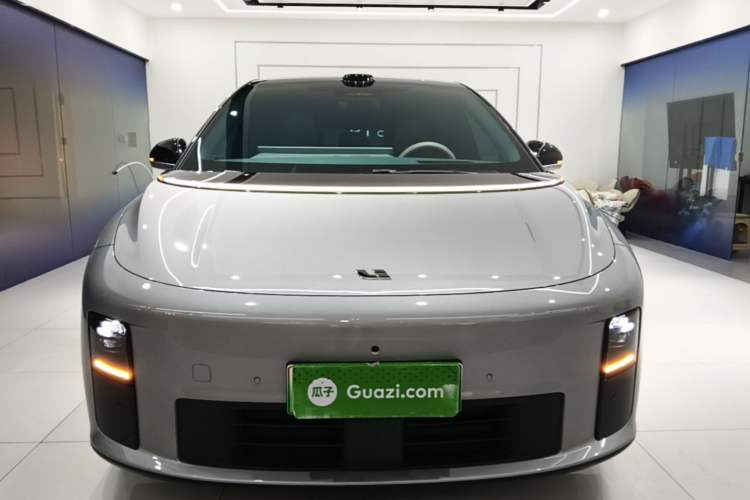 Used Li Auto i6 2025 Model Two-Wheel-Drive Standard Type Front