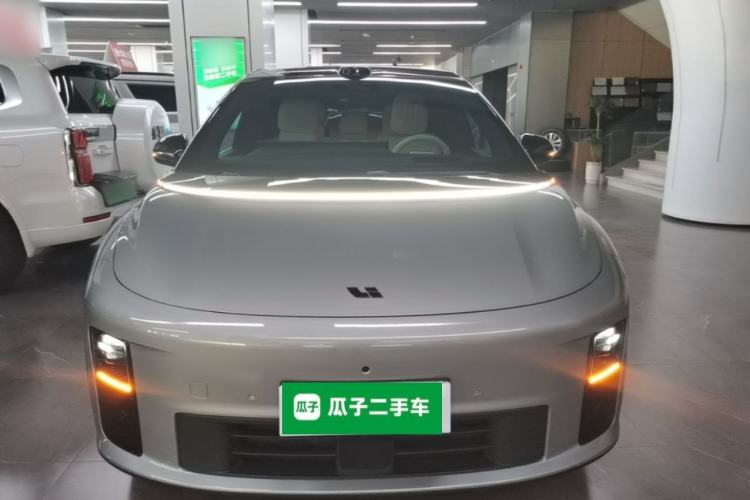 Used Li Auto i6 2025 Model Four-Wheel-Drive Standard Type Front