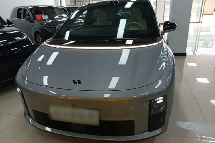 Used Li Auto i6 2025 Model Two-Wheel-Drive Standard Type Front
