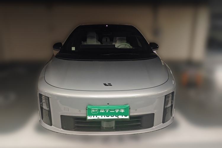 Used Li Auto i6 2025 Model Four-Wheel-Drive Standard Type Front