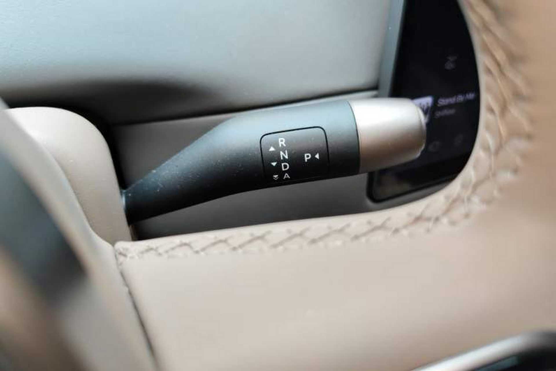 Used Li Auto i6 2025 Model Two-Wheel-Drive Standard Type Gear Lever