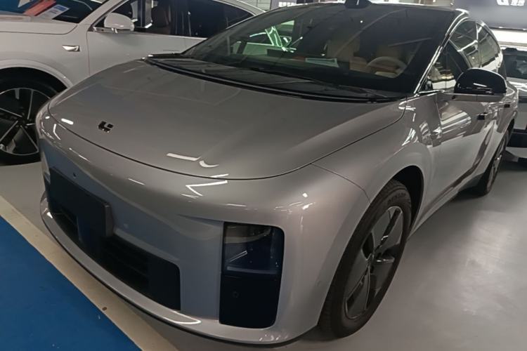 Li Auto i6 2025 Model Two-Wheel-Drive Standard Type de segunda mano Guazi used car, China used car export, Used car for sale, Used cars, Cheapest cars for sale