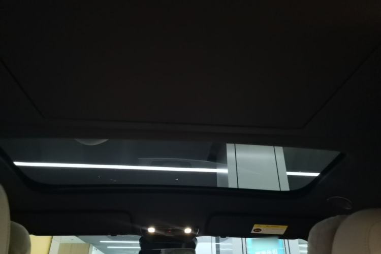 Used Li Auto i6 2025 Model Four-Wheel-Drive Standard Type Headliner
