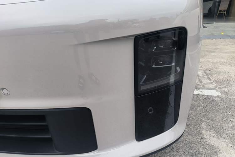 Used Li Auto i6 2025 Model Two-Wheel-Drive Standard Type Left Front Headlight