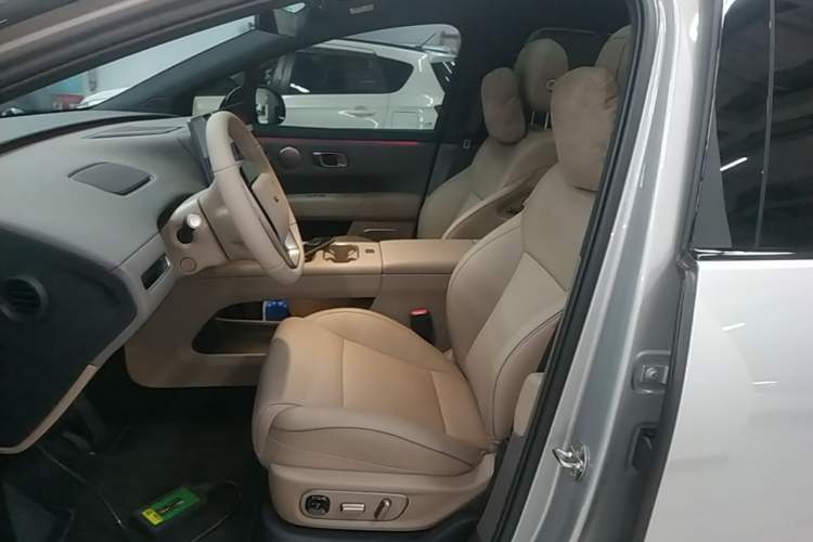 Used Li Auto i6 2025 Model Four-Wheel-Drive Standard Type Left Front Seat