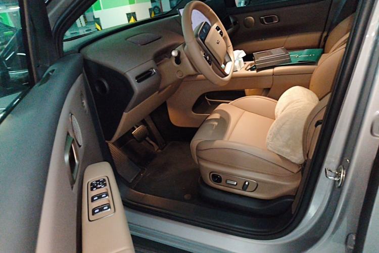 Used Li Auto i6 2025 Model Four-Wheel-Drive Standard Type Left Front Seat