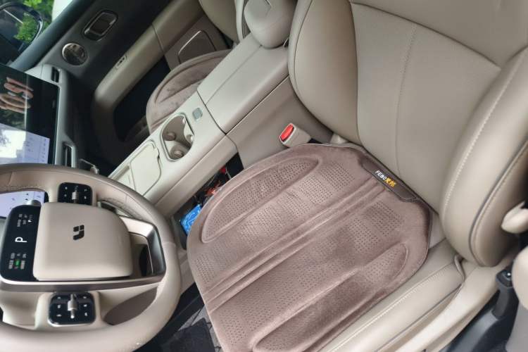 Used Li Auto i6 2025 Model Four-Wheel-Drive Standard Type Left Front Seat