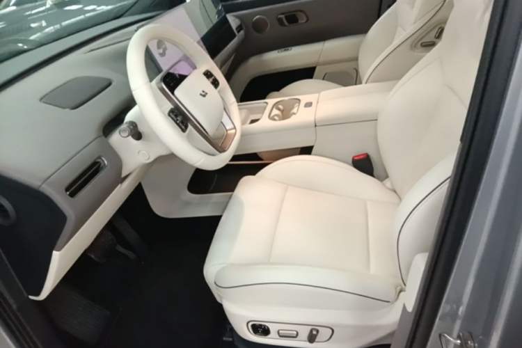 Used Li Auto i6 2025 Model Two-Wheel-Drive Standard Type Left Front Seat