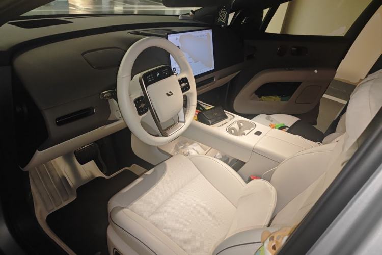 Used Li Auto i6 2025 Model Four-Wheel-Drive Standard Type Left Front Seat
