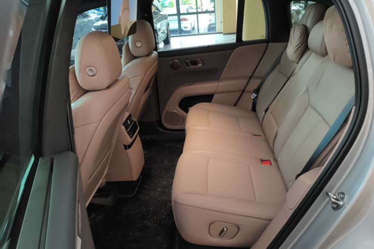 Used Li Auto i6 2025 Model Two-Wheel-Drive Standard Type Left Rear Seat