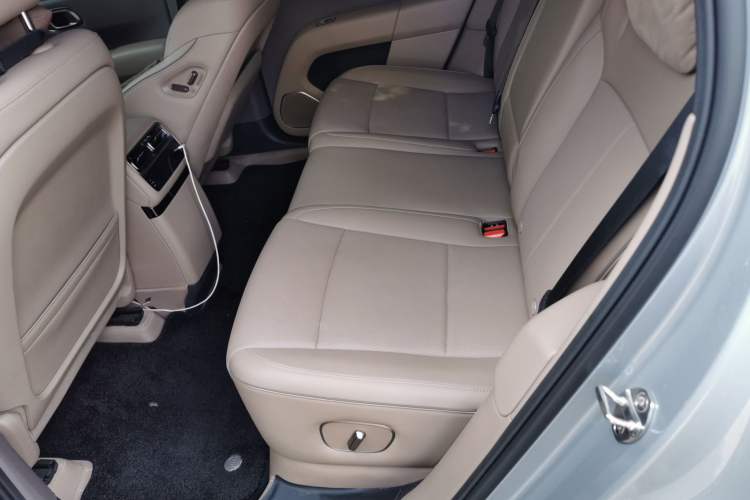 Used Li Auto i6 2025 Model Two-Wheel-Drive Standard Type Left Rear Seat