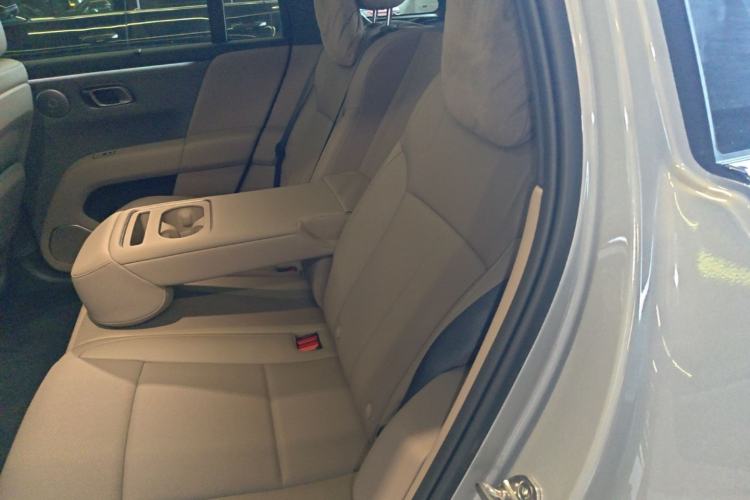 Used Li Auto i6 2025 Model Two-Wheel-Drive Standard Type Left Rear Seat