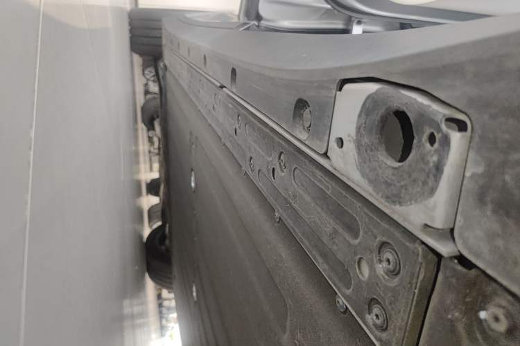 Used Li Auto i6 2025 Model Four-Wheel-Drive Standard Type Left Side Sill
