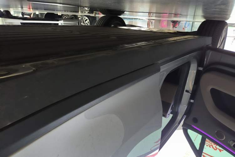 Used Li Auto i6 2025 Model Two-Wheel-Drive Standard Type Left Side Sill