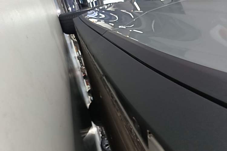 Used Li Auto i6 2025 Model Two-Wheel-Drive Standard Type Left Side Sill