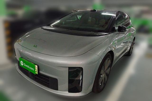 Used Li Auto i6 2025 Model Four-Wheel-Drive Standard Type