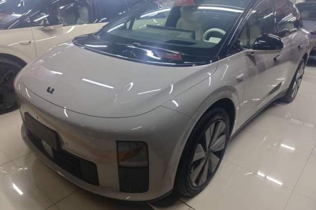 Used Li Auto i6 2025 Model Two-Wheel-Drive Standard Type