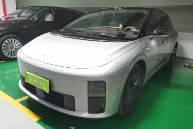 Used Li Auto i6 2025 Model Two-Wheel-Drive Standard Type