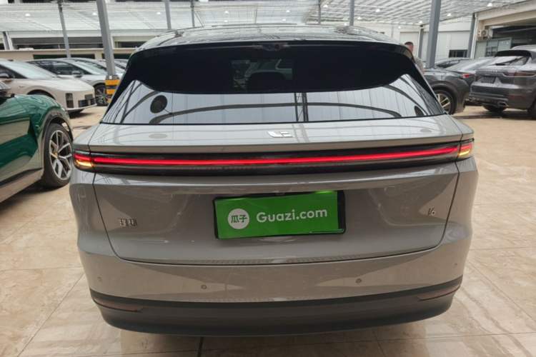 Used Li Auto i6 2025 Model Four-Wheel-Drive Standard Type Rear