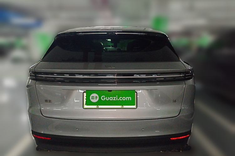 Used Li Auto i6 2025 Model Four-Wheel-Drive Standard Type Rear