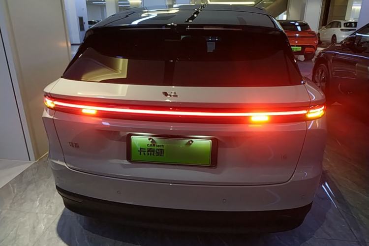 Used Li Auto i6 2025 Model Two-Wheel-Drive Standard Type Rear