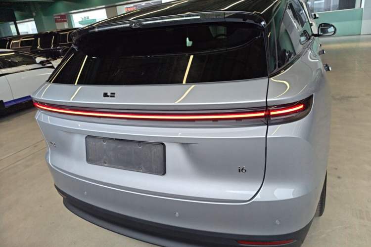 Used Li Auto i6 2025 Model Two-Wheel-Drive Standard Type Rear
