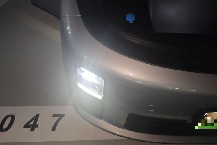 Used Li Auto i6 2025 Model Two-Wheel-Drive Standard Type Right Front Headlight
