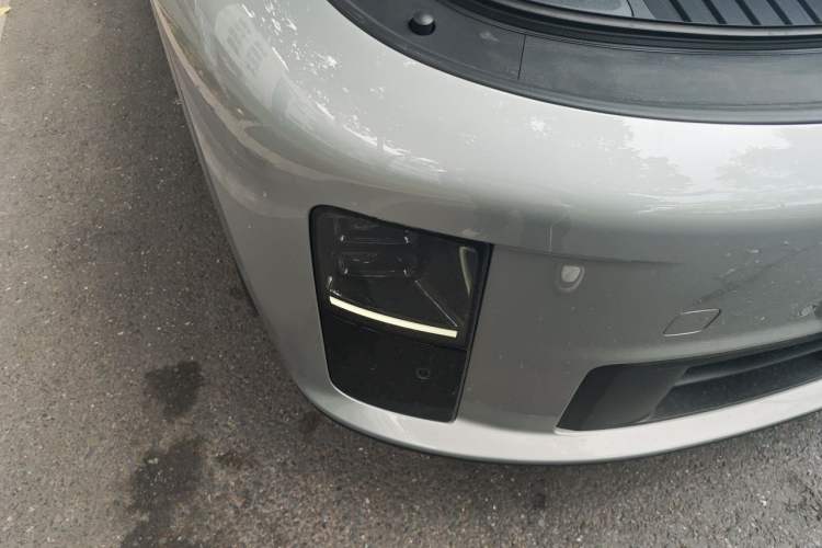 Used Li Auto i6 2025 Model Two-Wheel-Drive Standard Type Right Front Headlight