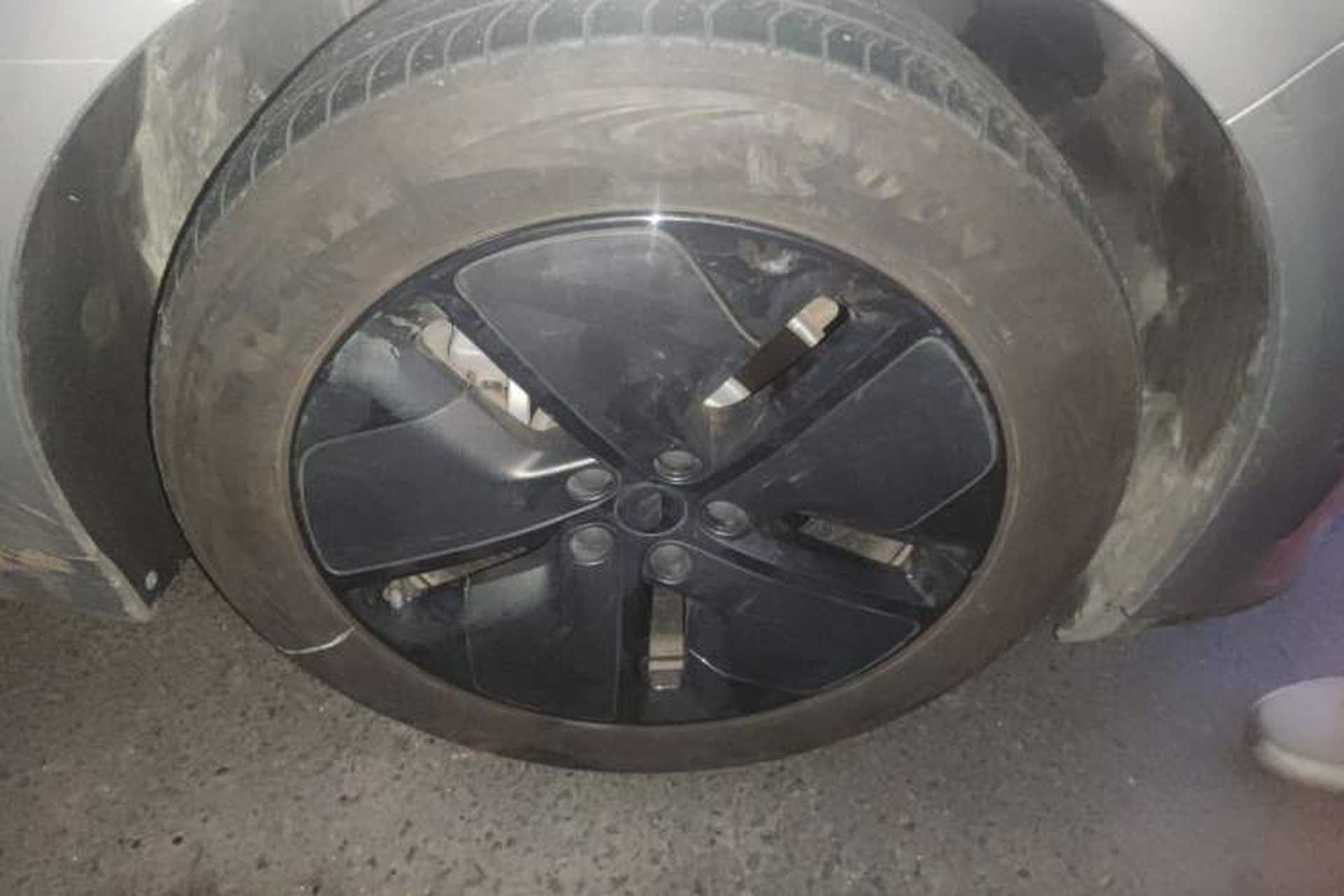 Used Li Auto i6 2025 Model Two-Wheel-Drive Standard Type Right Front Wheel Hub