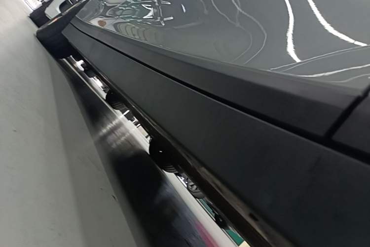 Used Li Auto i6 2025 Model Two-Wheel-Drive Standard Type Right Side Sill