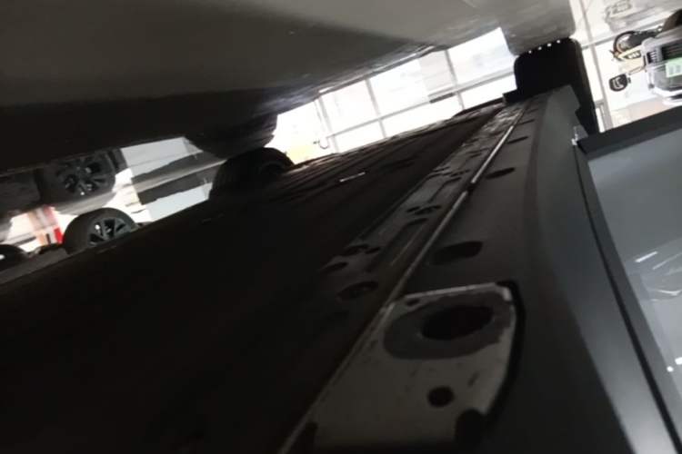 Used Li Auto i6 2025 Model Two-Wheel-Drive Standard Type Right Side Sill