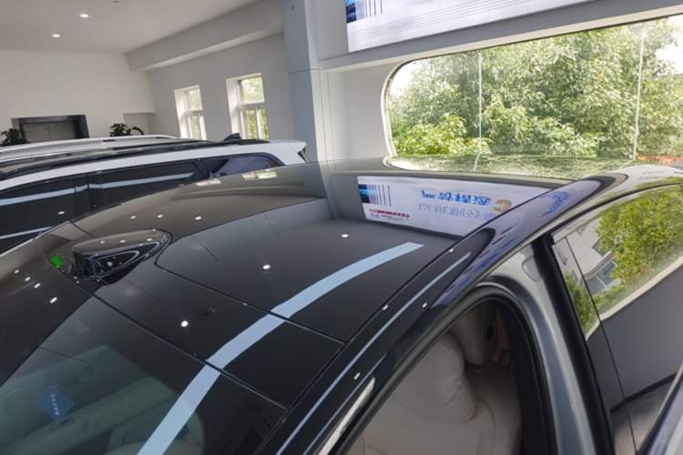 Used Li Auto i6 2025 Model Four-Wheel-Drive Standard Type Roof