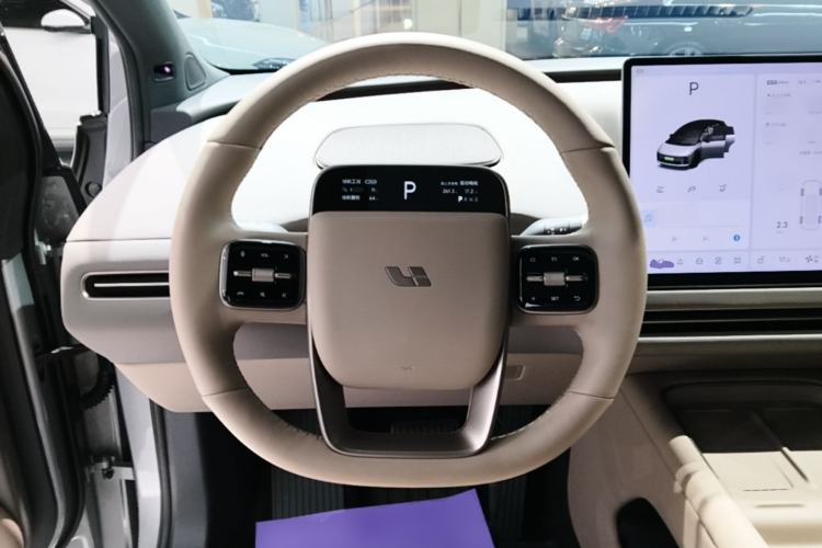Used Li Auto i6 2025 Model Two-Wheel-Drive Standard Type Steering Wheel
