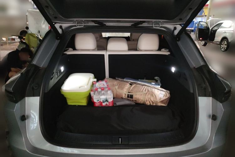 Used Li Auto i6 2025 Model Two-Wheel-Drive Standard Type Trunk