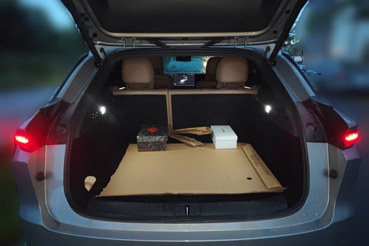 Used Li Auto i6 2025 Model Two-Wheel-Drive Standard Type Trunk