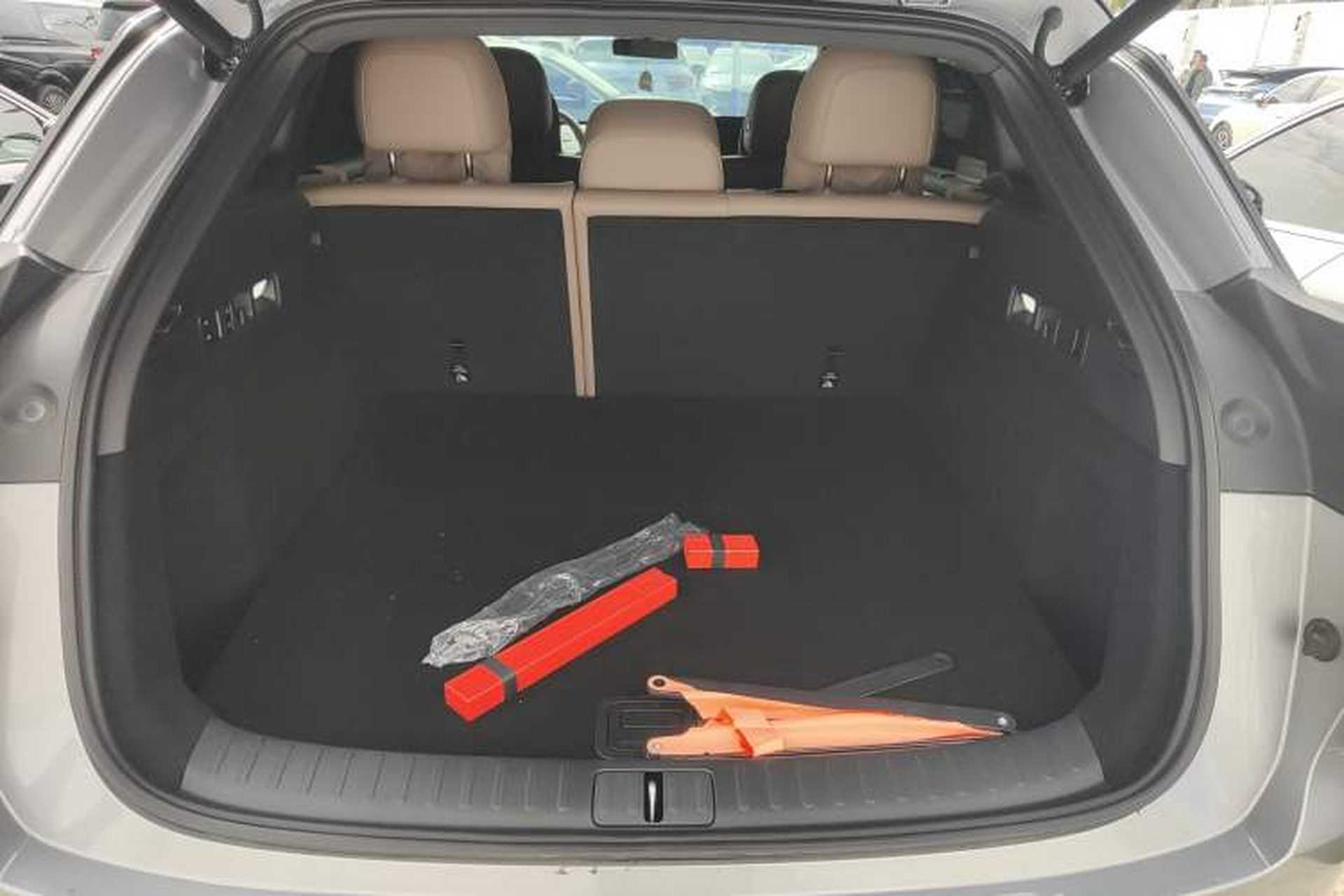 Used Li Auto i6 2025 Model Two-Wheel-Drive Standard Type Trunk