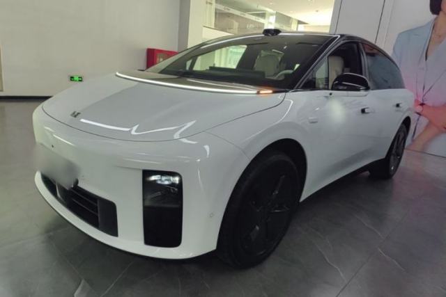 Used Li Auto i6 2025 Model Two-Wheel-Drive Standard Type