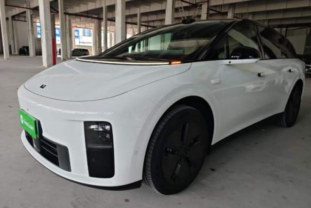 Used Li Auto i6 2025 Model Two-Wheel-Drive Standard Type