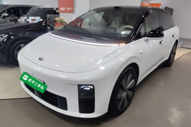 Used Li Auto i6 2025 Model Four-Wheel-Drive Standard Type