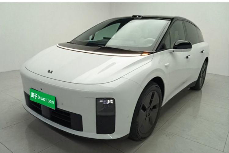 Używany Li Auto i6 2025 Model Two-Wheel-Drive Standard Type Guazi used car, China used car export, Used car for sale, Used cars, Cheapest cars for sale