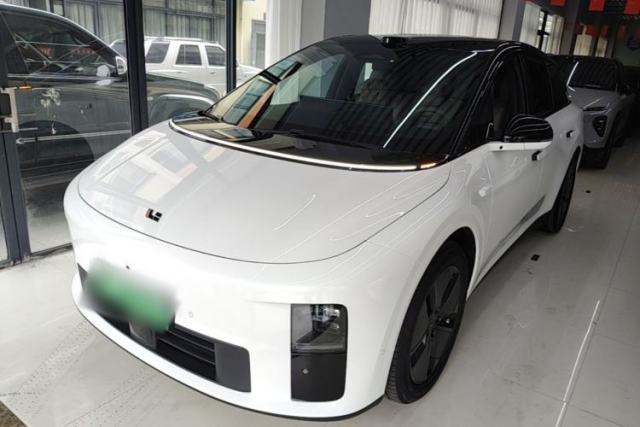 Used Li Auto i6 2025 Model Two-Wheel-Drive Standard Type