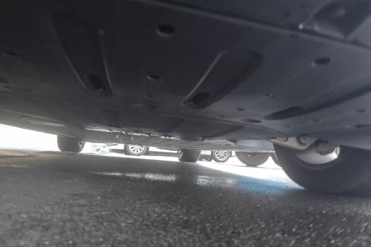 Used Li Auto i6 2025 Model Two-Wheel-Drive Standard Type Chassis Front